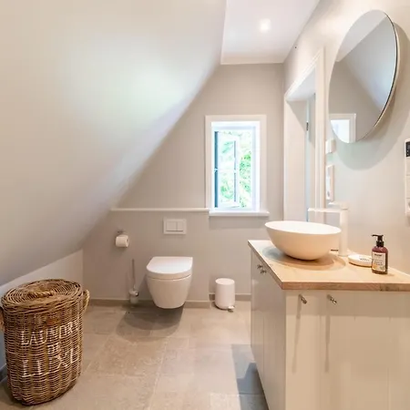 Museums Hues 度假居 Alkersum