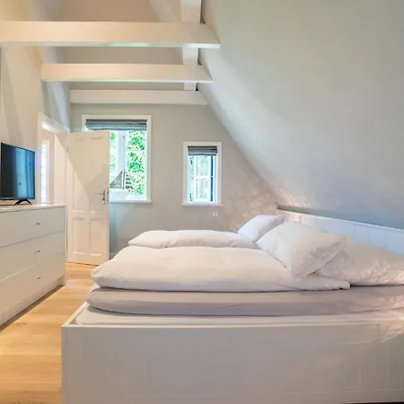 Museums Hues * Alkersum